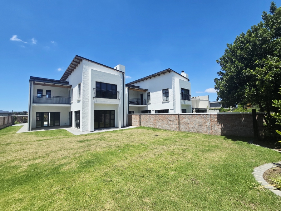 3 Bedroom Property for Sale in King George Park Western Cape